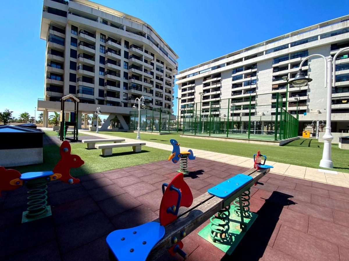 M & B Beach Apartment Valencia Eksteriør billede